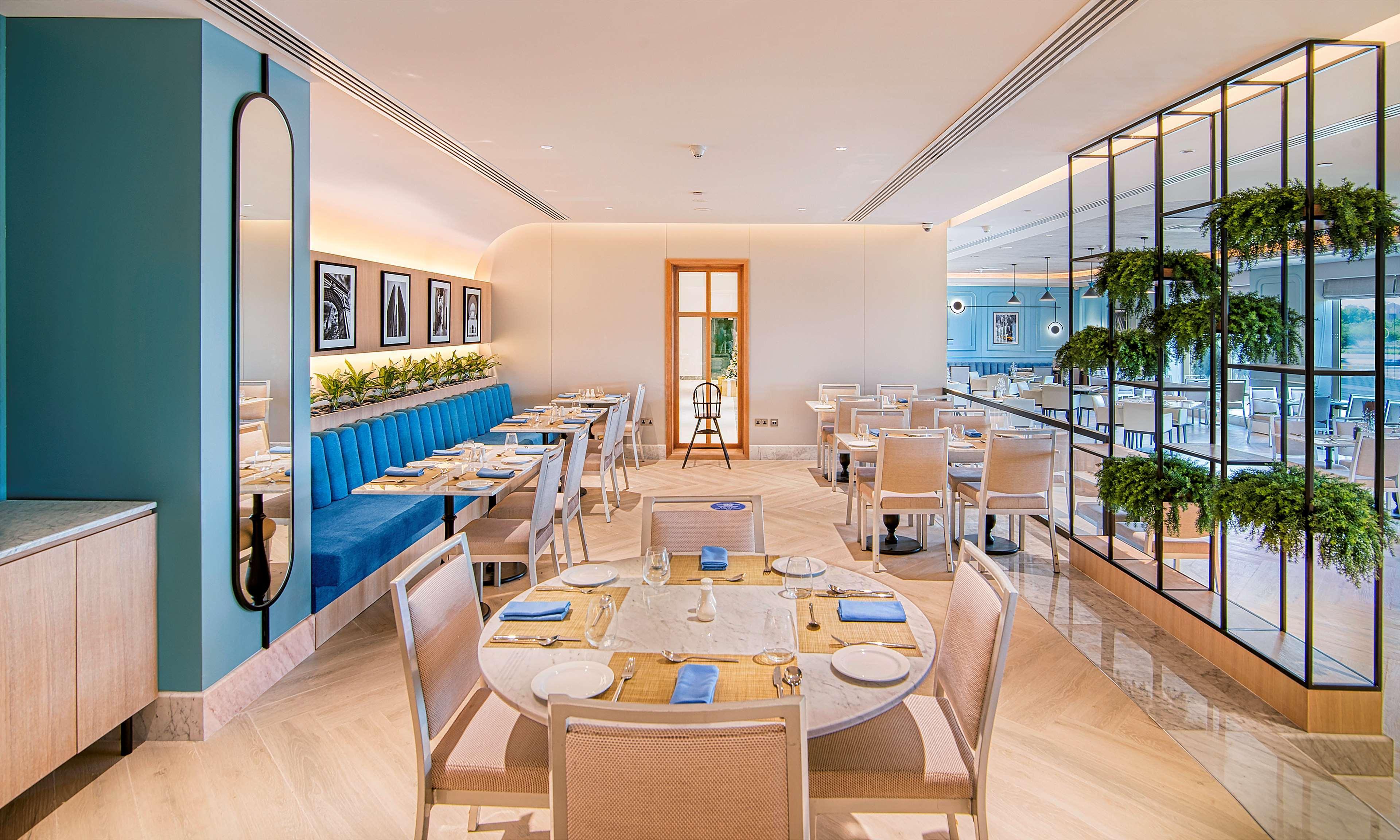 Radisson Blu & Resort, Corniche Resort